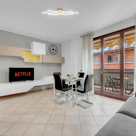 Pran27 -crescenzago - - Large - Bright - Apartment Milan